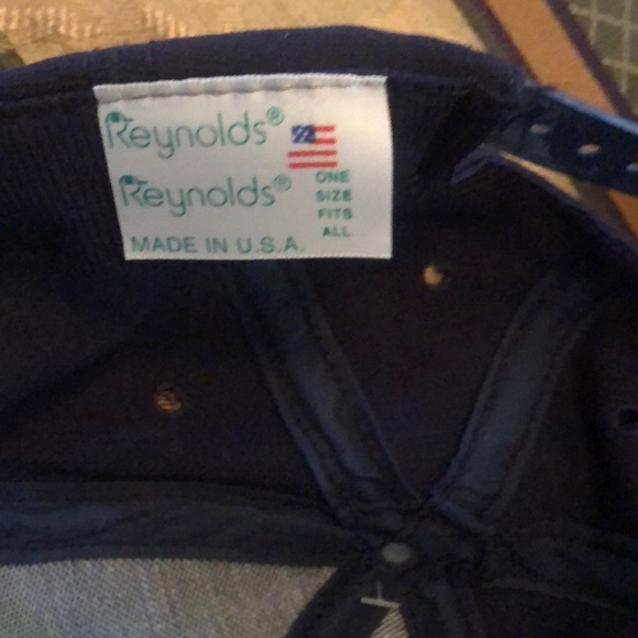 Baseball caps - Picture 2 of 2